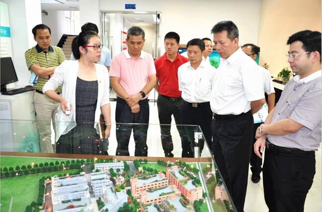 茶山鎮(zhèn)鎮(zhèn)長黎壽康一行蒞臨常平科技園參觀指導