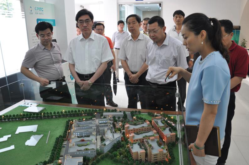 常平鎮(zhèn)陳偉國副書記及揭西市市委組織部部長一行蒞臨常平科技園參觀指導