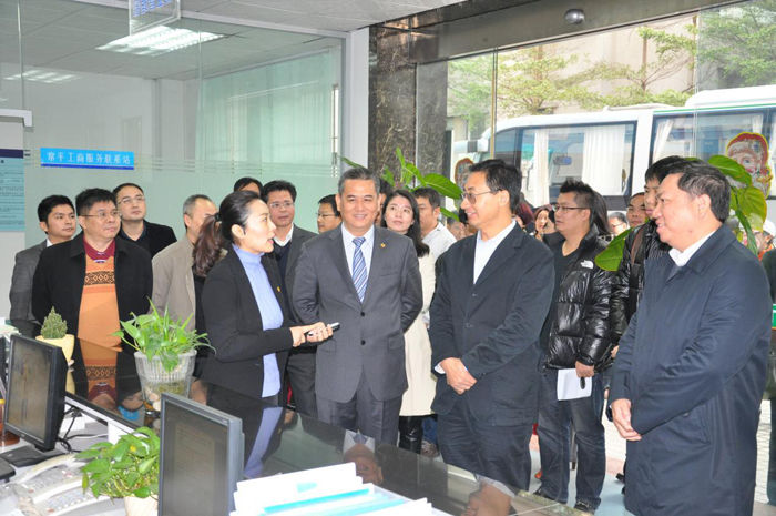 東莞市委常委、宣傳部部長(zhǎng)潘新潮一行蒞臨常平科技園參觀交流