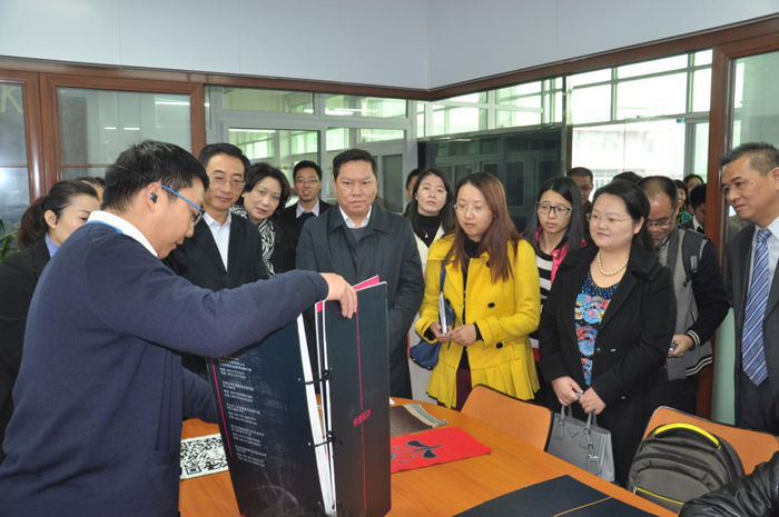 東莞市委常委、宣傳部部長(zhǎng)潘新潮一行蒞臨常平科技園參觀交流