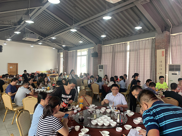 【花好月圓人團圓】東科集團雙節(jié)相聚一堂 【花好月圓人團圓】東科集團雙節(jié)相聚一堂