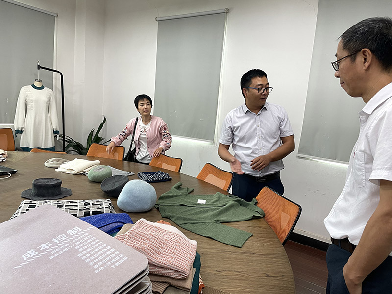 全市民營(yíng)經(jīng)濟(jì)統(tǒng)戰(zhàn)工作第六調(diào)研檢查組赴常平科技園開展調(diào)研檢查的工作