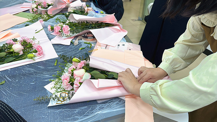 三八婦女節(jié)丨祝福所有女人：愿你笑靨如花，一生不減芳華！