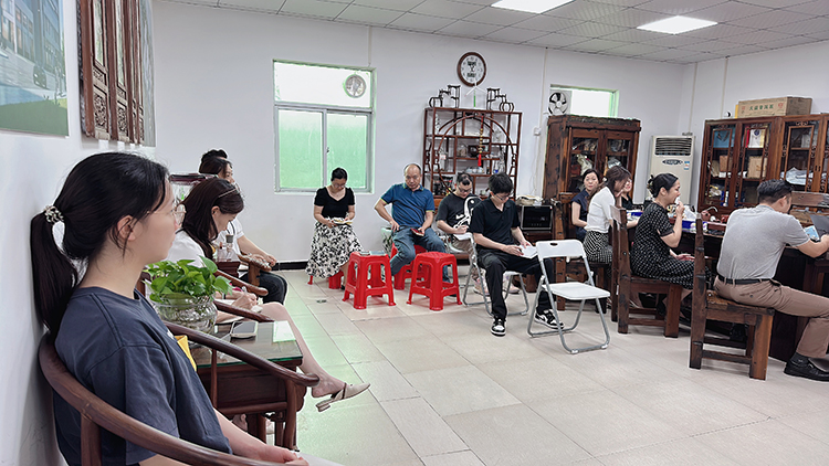 東科集團(tuán)【謝崗項(xiàng)目】開展招商引資專題培訓(xùn)會(huì)